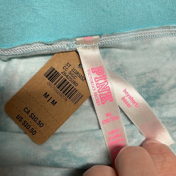 NWT Victoria’s Secret PINK Panties 4 Pair Bundle. Size Medium - Picture 12 of 15